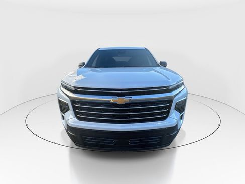 New 2026 Chevrolet Traverse High Country image 3
