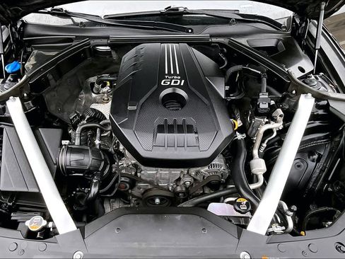 Used 2023 Genesis G70 2.0T RWD image 32
