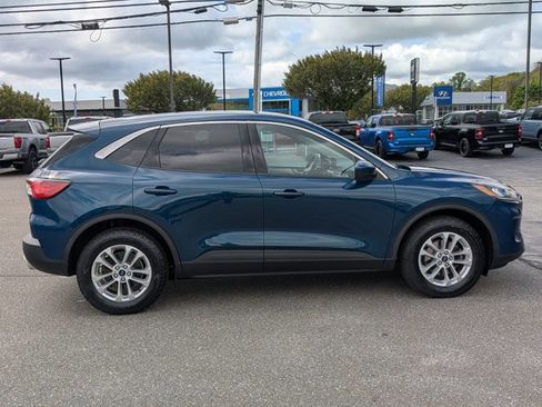 Certified 2020 Ford Escape SE AWD/4WD image 2