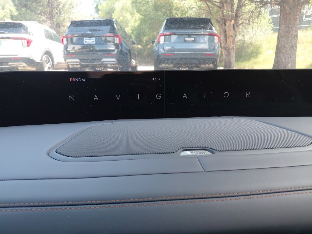 New 2026 Lincoln Navigator Black Label AWD/4WD image 47