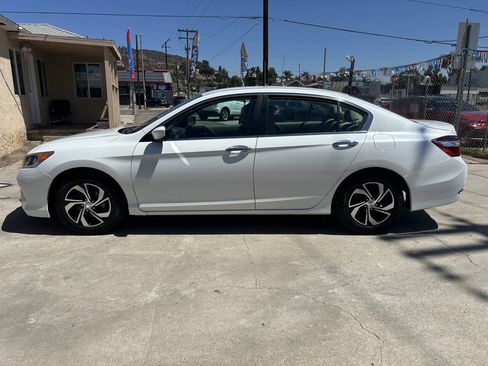 Used 2016 Honda Accord LX image 3