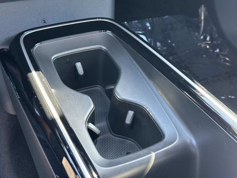 Certified 2024 Volkswagen ID.4 S image 25