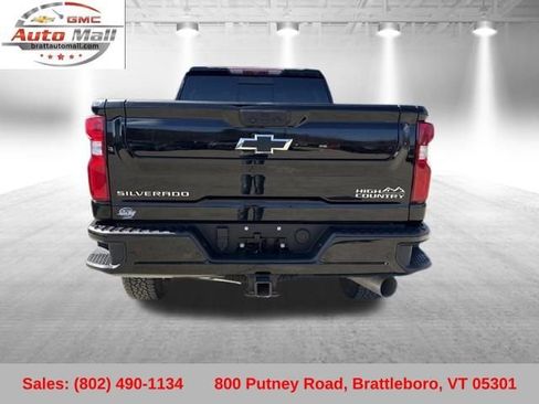 Used 2022 Chevrolet Silverado 2500 High Country w/ Safety Package II image 5
