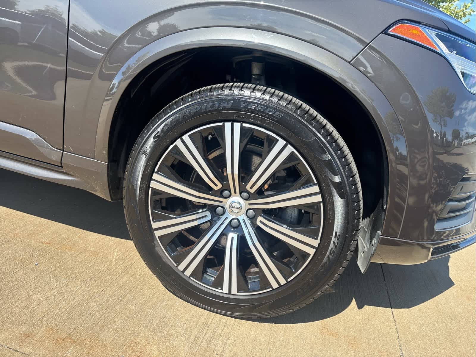 Used 2023 Volvo XC90 B5 Core w/ Climate Package AWD/4WD image 4