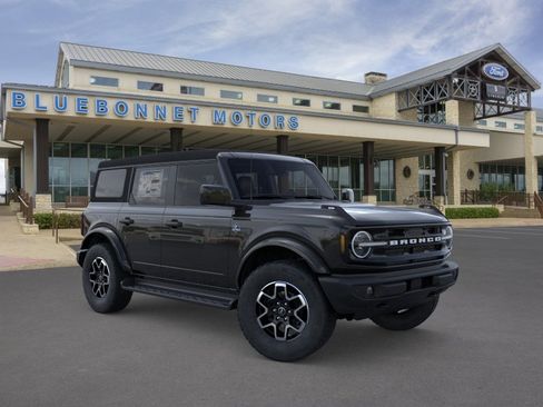 New 2026 Ford Bronco Outer Banks AWD/4WD image 7