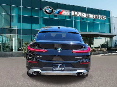 Used 2023 BMW X4 xDrive30i w/ Convenience Package AWD/4WD image 5
