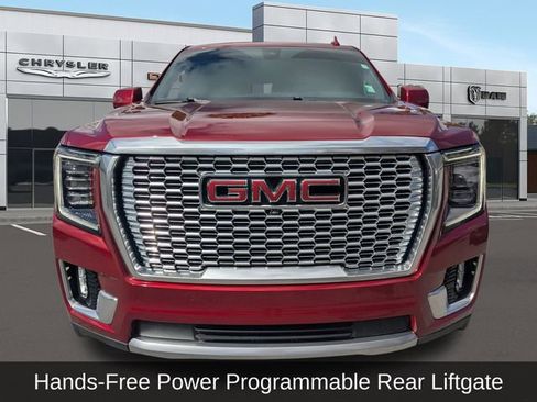 Used 2021 GMC Yukon Denali w/ Denali Premium Package image 9