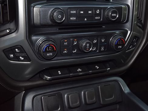 Used 2017 Chevrolet Silverado 1500 LTZ Z71 AWD/4WD image 28
