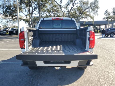 Used 2020 Chevrolet Colorado LT w/ Luxury Package image 11