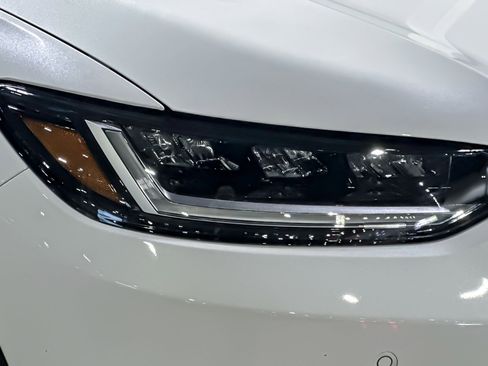 Used 2024 Honda HR-V EX-L image 11