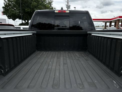 Used 2019 RAM 1500 Laramie AWD/4WD image 31