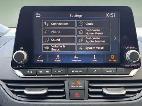 Used 2025 Nissan Altima 2.5 S FWD image 25