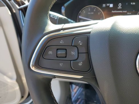 Used 2023 Buick Envision Avenir AWD/4WD image 23