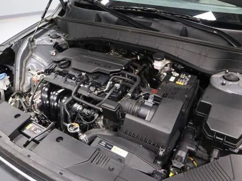 Used 2024 Hyundai Kona SE FWD image 7