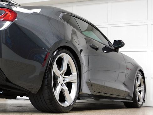 Used 2018 Chevrolet Camaro SS RWD image 65
