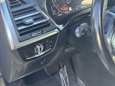 Certified 2023 BMW X4 xDrive30i image 16