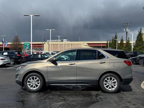 Used 2018 Chevrolet Equinox LT image 8
