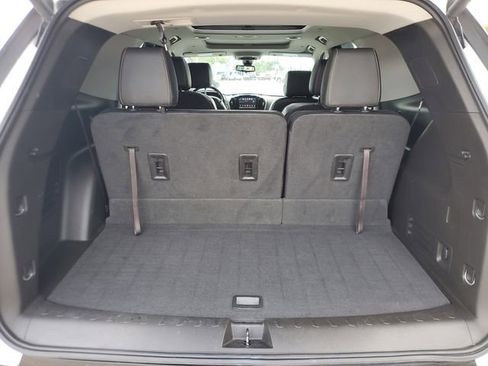 Used 2019 Chevrolet Traverse Premier w/ Redline Edition FWD image 6