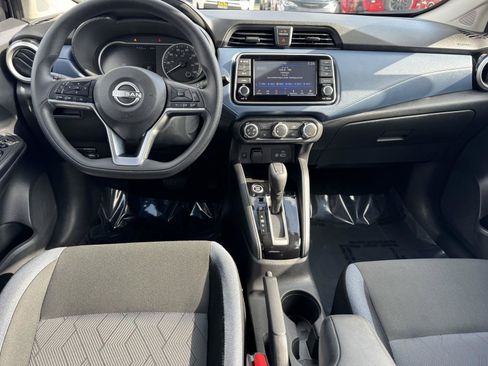 Used 2025 Nissan Versa SV FWD image 15