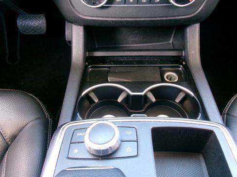 Used 2014 Mercedes-Benz ML 350 4MATIC w/ Premium 1 Package image 34