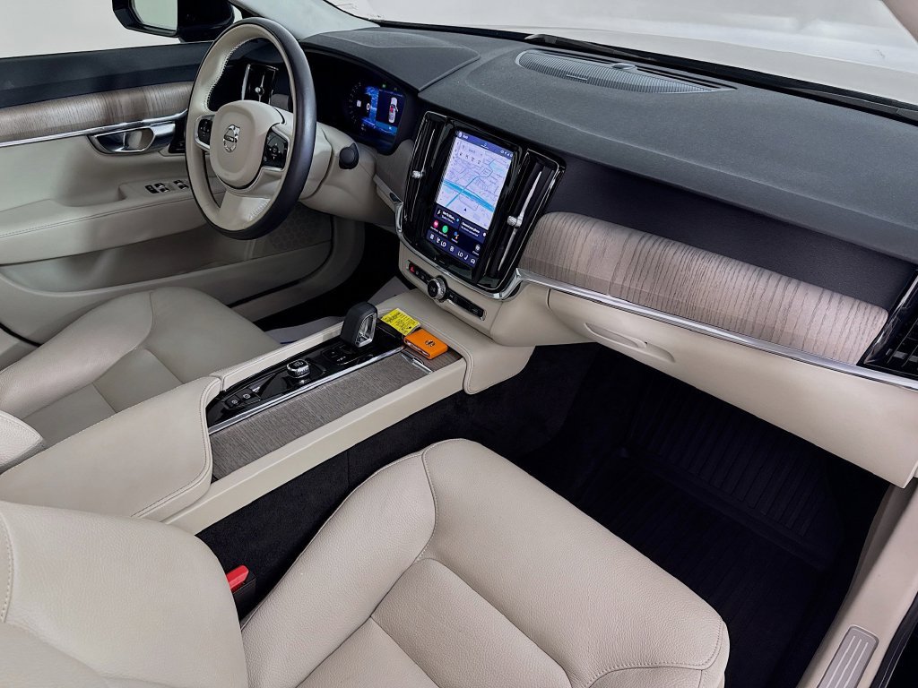 Used 2023 Volvo S90 B6 Plus w/ Protection Package Premier AWD/4WD image 39
