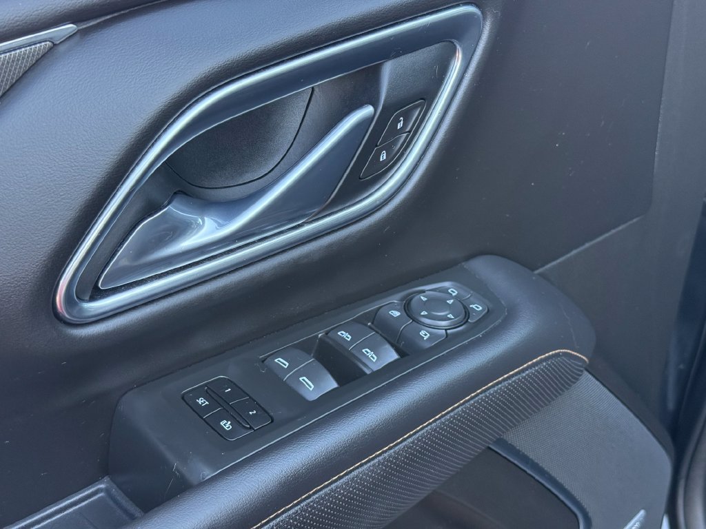 Used 2021 GMC Yukon AT4 w/ Technology Package AWD/4WD image 22