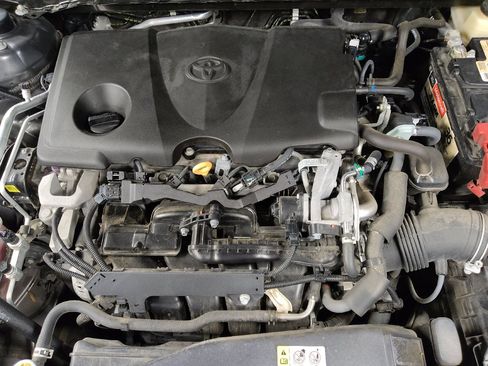 Used 2018 Toyota Camry XSE FWD image 30