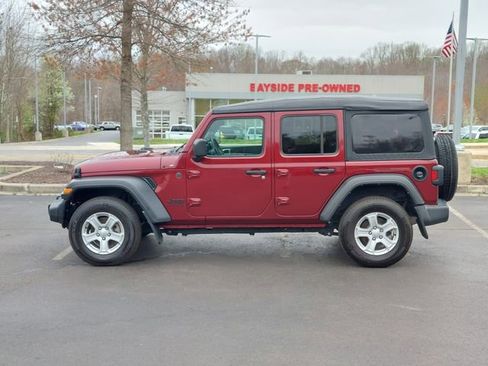 Used 2022 Jeep Wrangler Unlimited Sport image 11