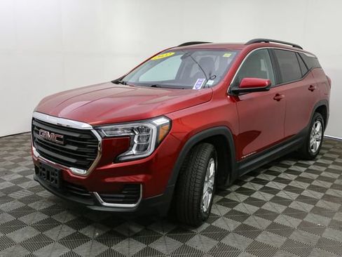 Used 2022 GMC Terrain SLE w/ Driver Convenience Package AWD/4WD image 5
