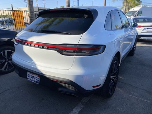 Used 2023 Porsche Macan AWD/4WD image 9