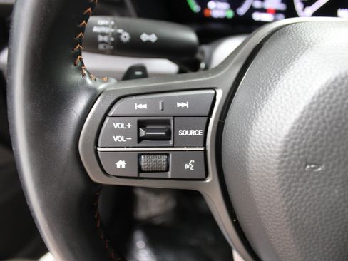 Used 2025 Honda CR-V Sport image 10