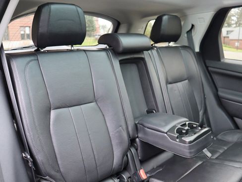 Used 2019 Land Rover Discovery Sport HSE image 16