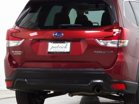 Used 2021 Subaru Forester Limited w/ Popular Package #3 image 10