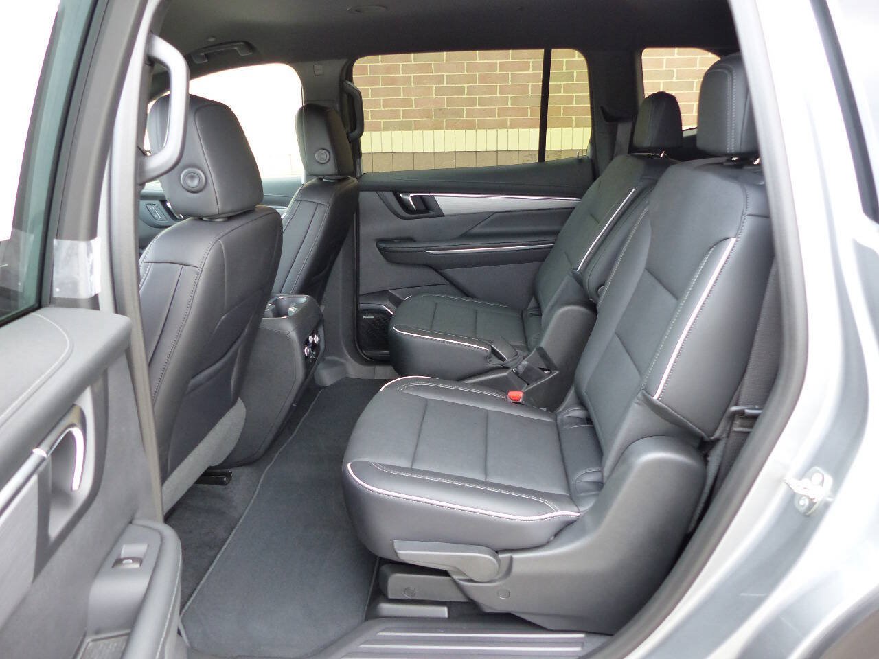 Used 2026 Buick Enclave Preferred w/ LPO, Floor Liner Package FWD image 42