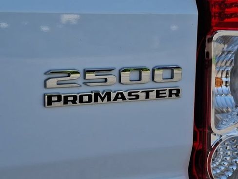 Used 2025 RAM ProMaster 2500 w/ Convenience Group FWD image 29