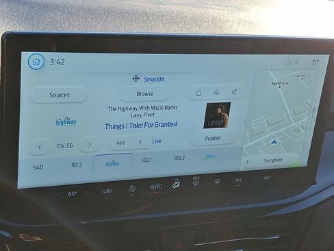 Used 2025 Ford Escape ST-Line w/ Tech Pack #1 image 17