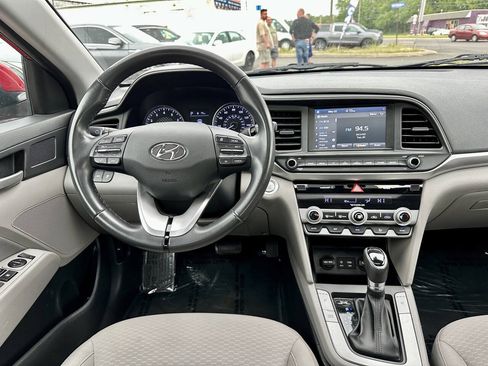 Used 2019 Hyundai Elantra Value Edition FWD image 22