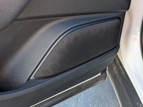 Used 2023 Maserati Levante Modena image 17