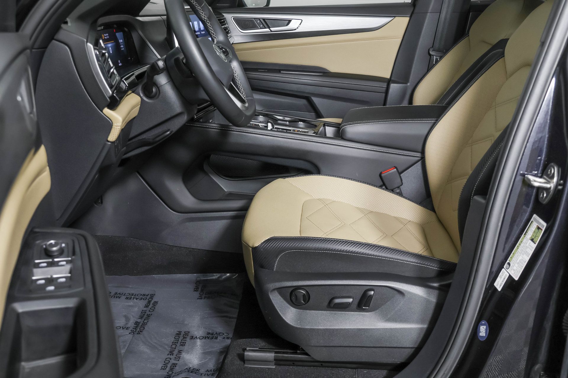 Used 2024 Volkswagen Atlas Cross Sport SE w/ Panoramic Sunroof Package AWD/4WD image 25