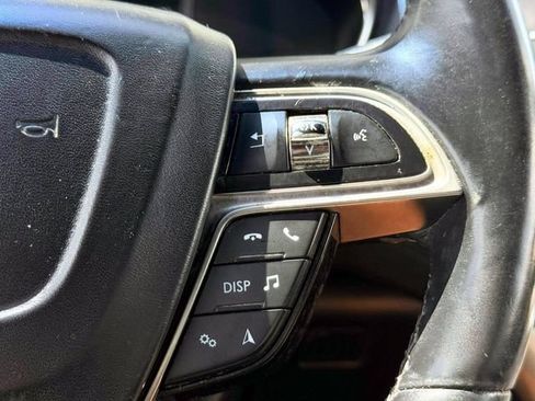 Used 2019 Lincoln Nautilus Select AWD/4WD image 25