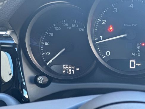 Used 2025 Porsche Macan image 30