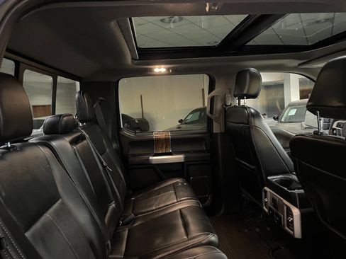 Used 2019 Ford F150 Lariat w/ Equipment Group 502A Luxury image 28