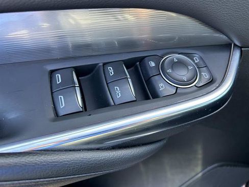 Used 2024 Cadillac XT4 Premium Luxury image 21