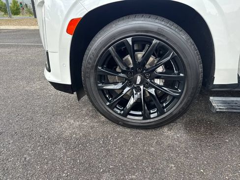Used 2021 Cadillac Escalade Sport Platinum w/ LPO, ONYX Package AWD/4WD image 10