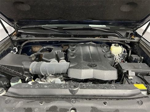 Used 2020 Toyota 4Runner SR5 image 30