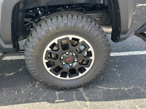 New 2025 Toyota Tacoma TRD Off-Road image 8