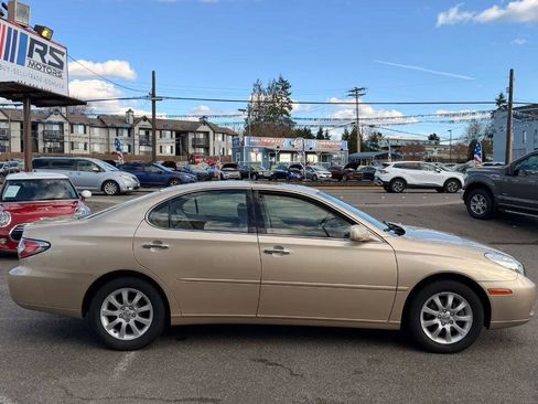 Used 2002 Lexus ES 330 w/ Premium Pkg FWD image 6
