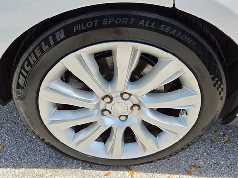 Used 2016 Land Rover Range Rover Supercharged image 21