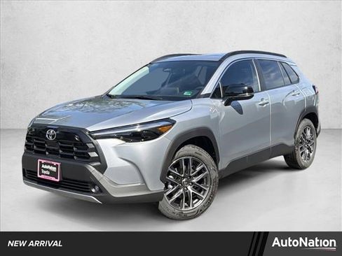 Used 2026 Toyota Corolla Cross XLE w/ Convenience Package image 1