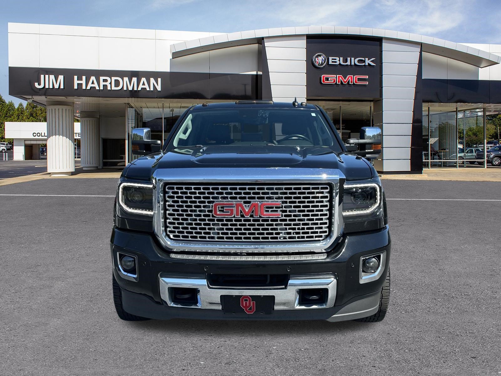 Used 2016 GMC Sierra 2500 Denali w/ Duramax Plus Package AWD/4WD image 2